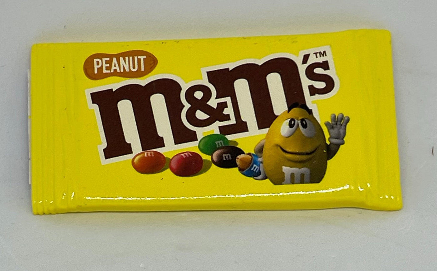 M&M's World Peanuts Candy Bag Magnet New with Tag