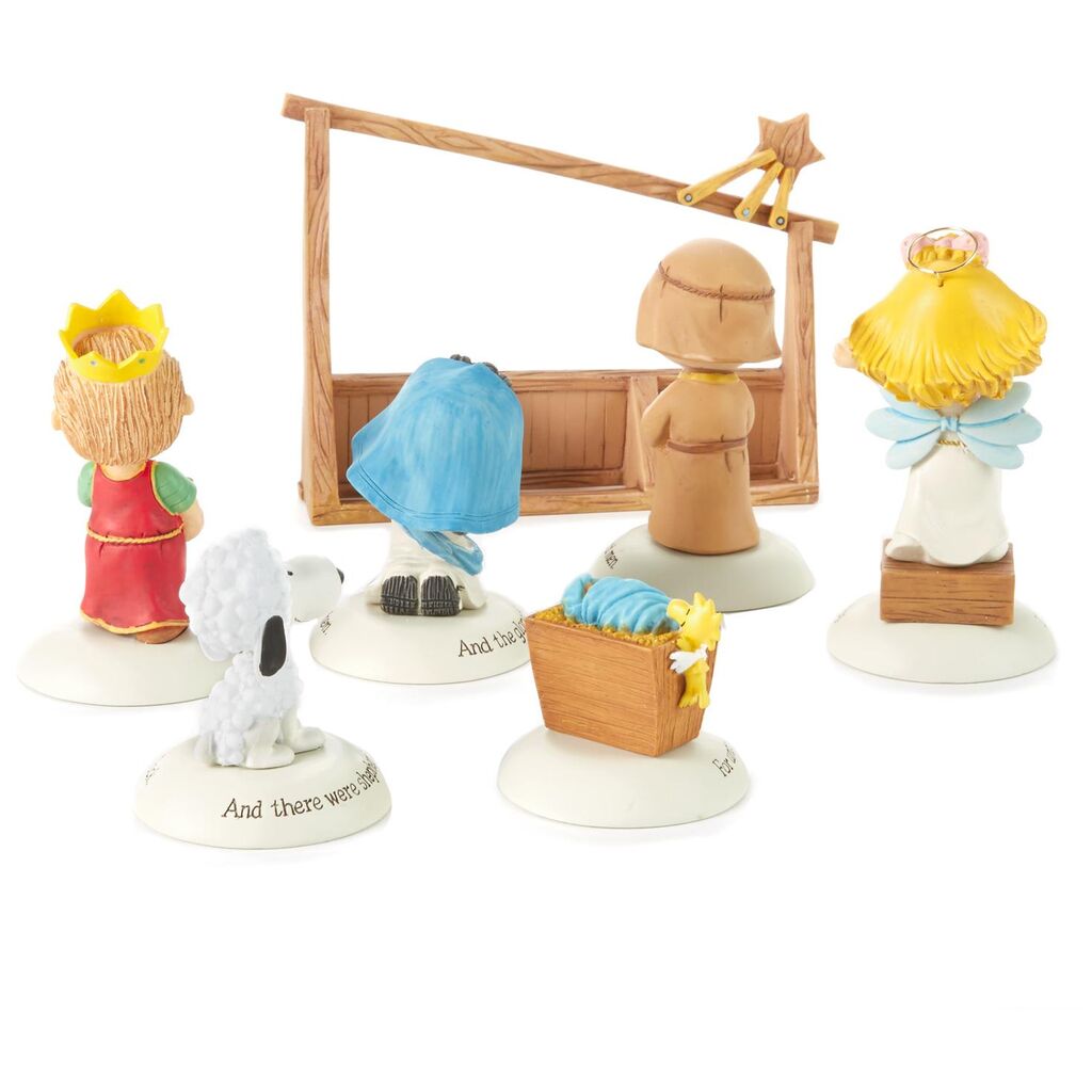 Hallmark Peanuts Glad Tidings Nativity 7 Piece Set New with Box