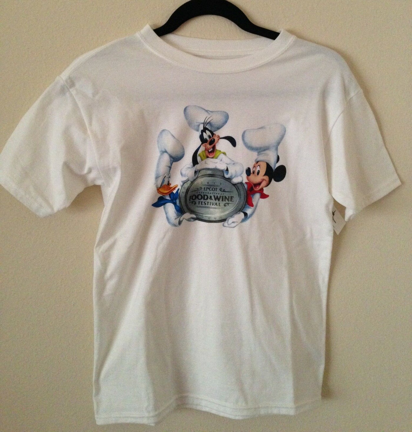 Disney 2013 Epcot Wine & Dine Festival Mickey & Friends Tee Shirt Size Xs New