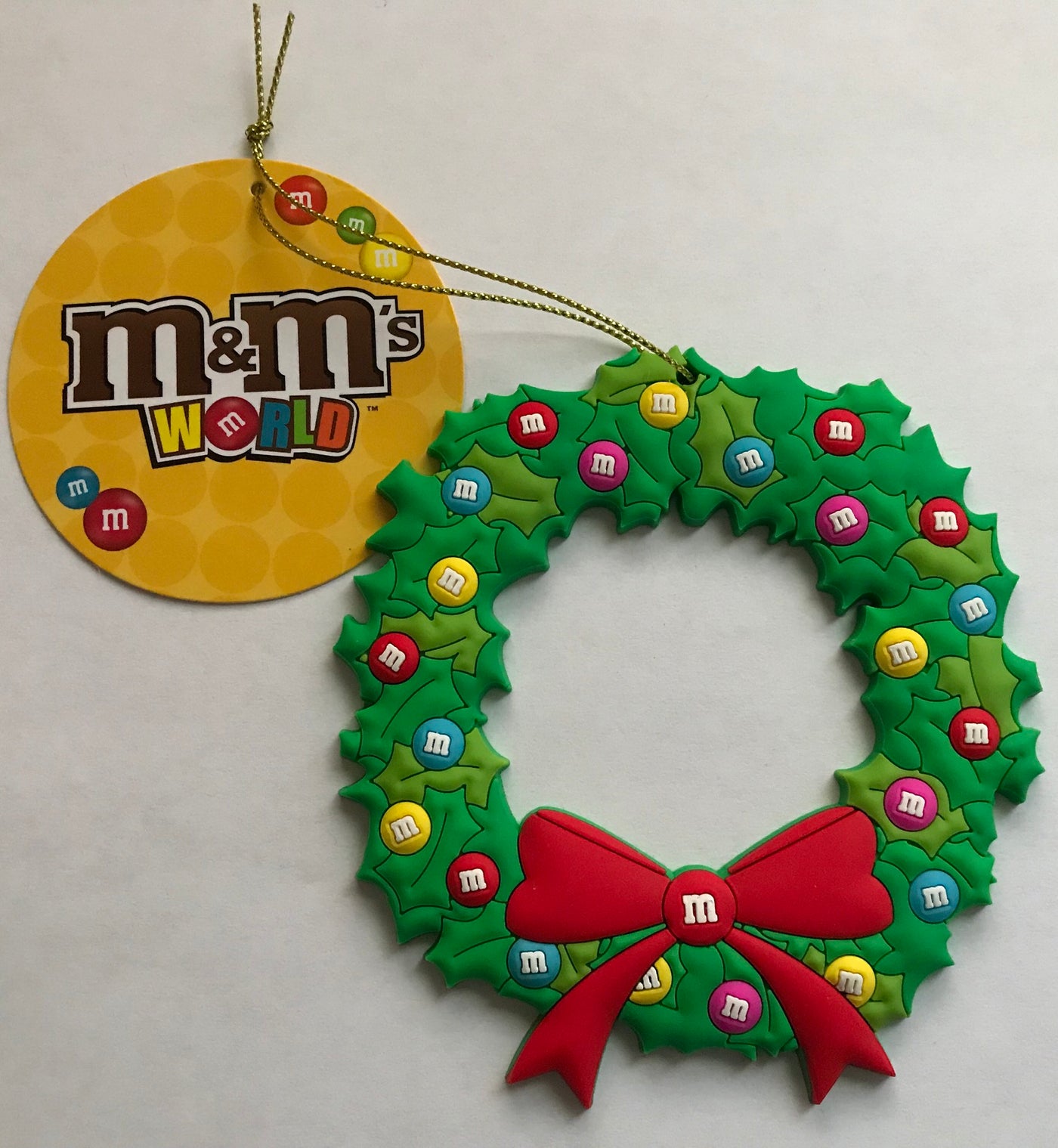 M&M's World Christmas Ornament Wreath Happy Holidays New with Tag