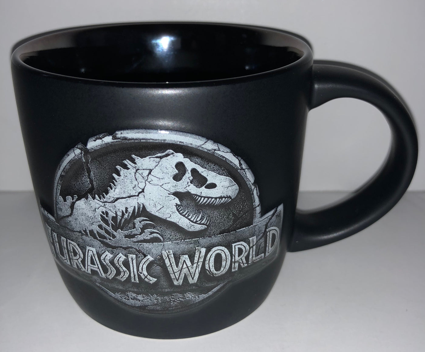 Universal Studios Jurassic World Fallen Kingdom Ceramic Coffee Mug New