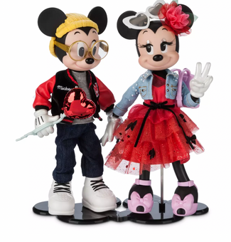 Disney 2022 Mickey and Minnie Limited Edition Valentine's Day Doll Set New Box