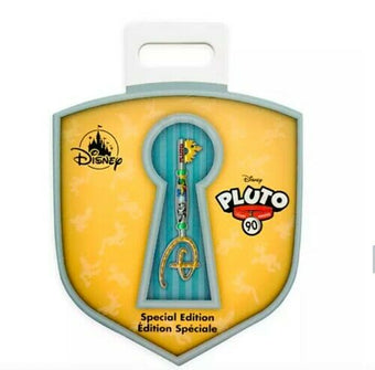 Disney Store 90th Anniversary Pluto Limited Edition Pin Key New with Card