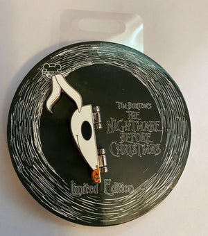 Disney Parks Halloween Zero Hinged Limited Edition Pin New with Card