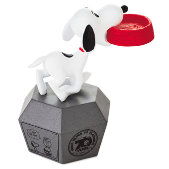 Hallmark Peanuts 70 Years of Snoopy 1960s Limited Edition Figurine New with Tag