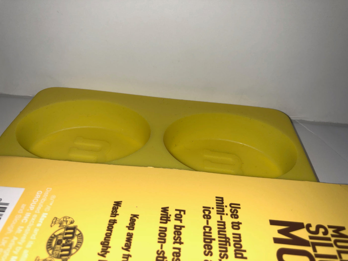 M&M's World Characters Yellow Multi-Use Silicone Mold New with Tags