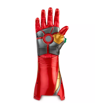 Disney Marvel Avengers Endgame Legends Series Iron Man Nano Gauntlet New w Box
