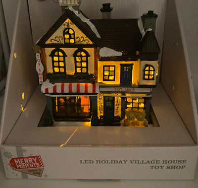 Merry Moments Led Lighted Christmas Holiday Village House Toy Shop New with Box