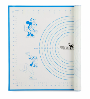 Disney Mousewares Collection Mickey and Friends Silicone Kitchen Pastry Mat New