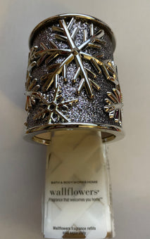 Bath and Body Works 2021 Christmas Silver Snowflakes Wallflowers Plug New w Tag