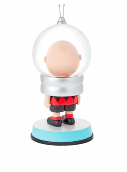 Hallmark Peanuts Charlie Brown Big Dreams Make Us Stand Out Snow Globe New Tag