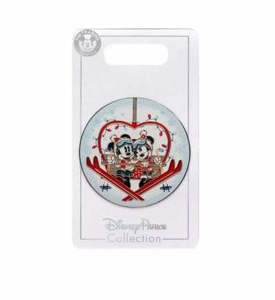 Disney Christmas 2021 Mickey and Minnie on Ski Lift Holiday Pin New with Card