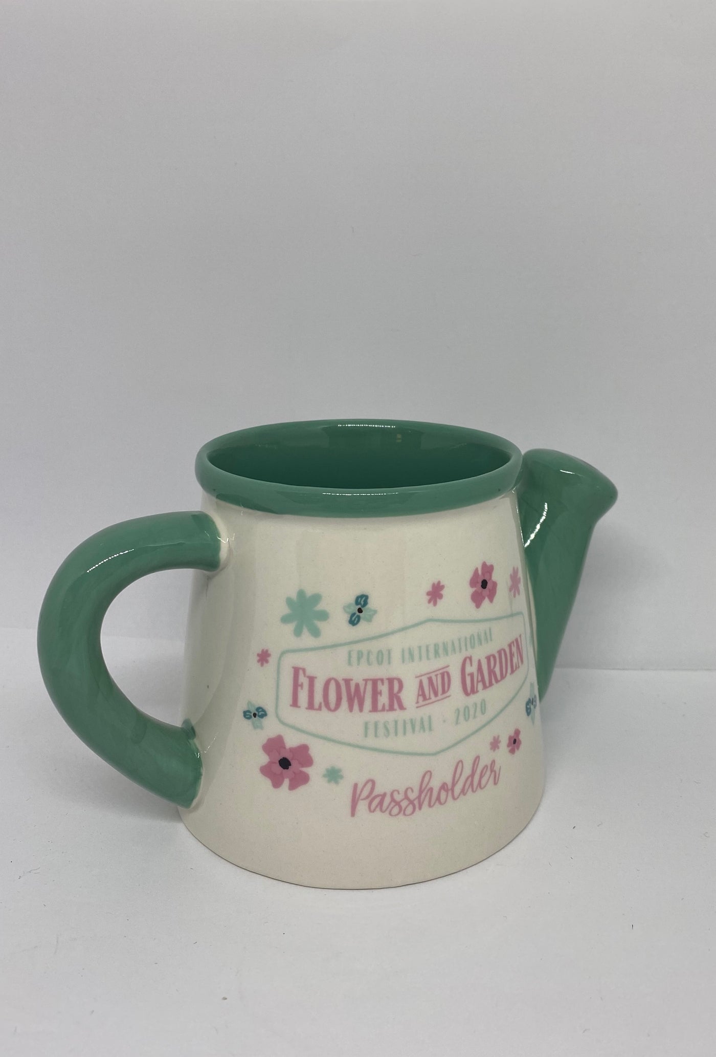 Disney Epcot Flower and Garden Festival 2020 Minnie Passholder Mug New