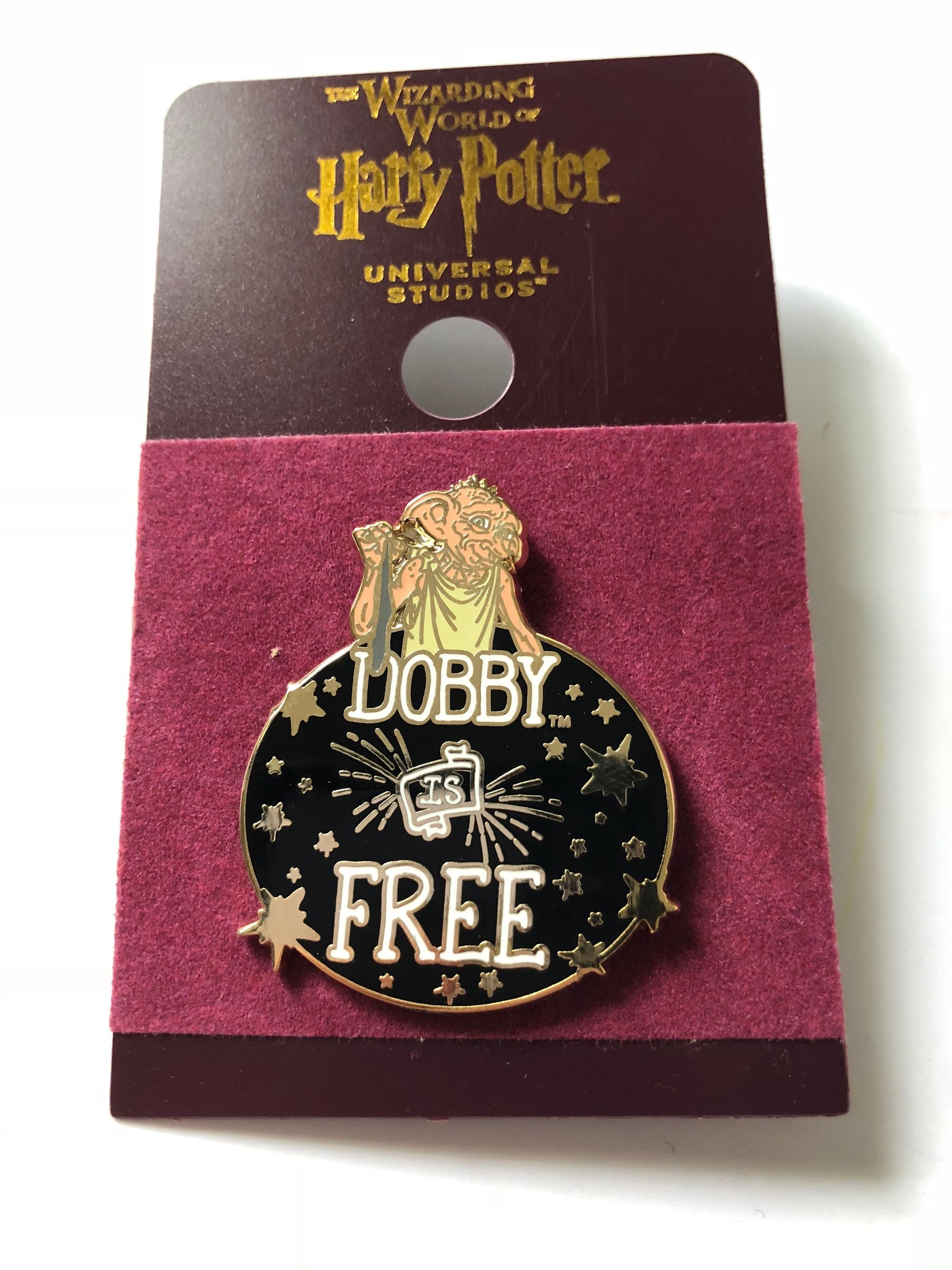 Universal Studios Harry Potter Dobby is Free Pin New with Card