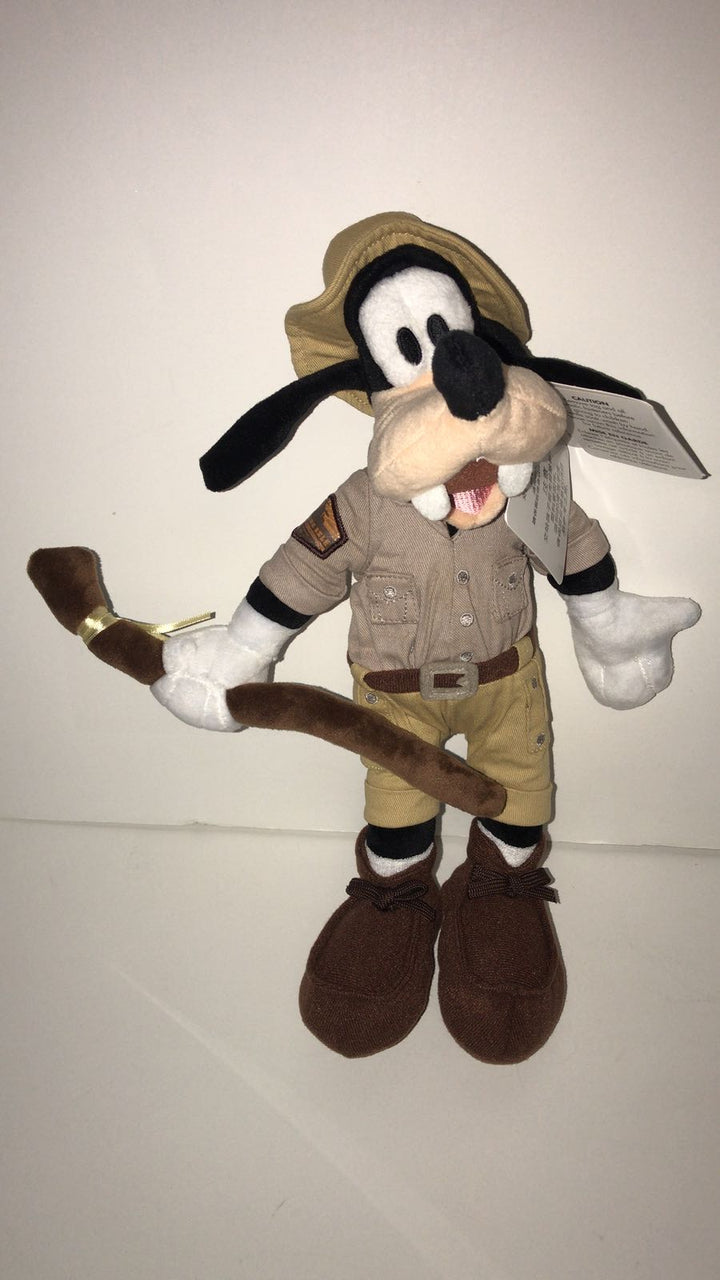Disney Parks Adventure Isle 9in Explorer Goofy Plush New with Tags