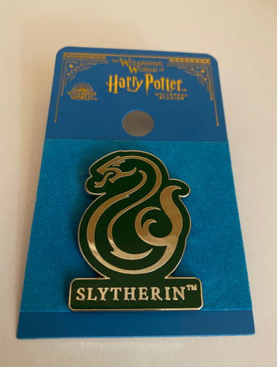 Universal Studios Harry Potter Slytherin Mascot Enamel Pin New with Card