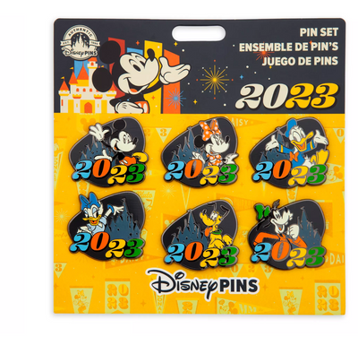 Disney Parks 2023 Mickey and Friends Pin Trading Booster Set New with Card