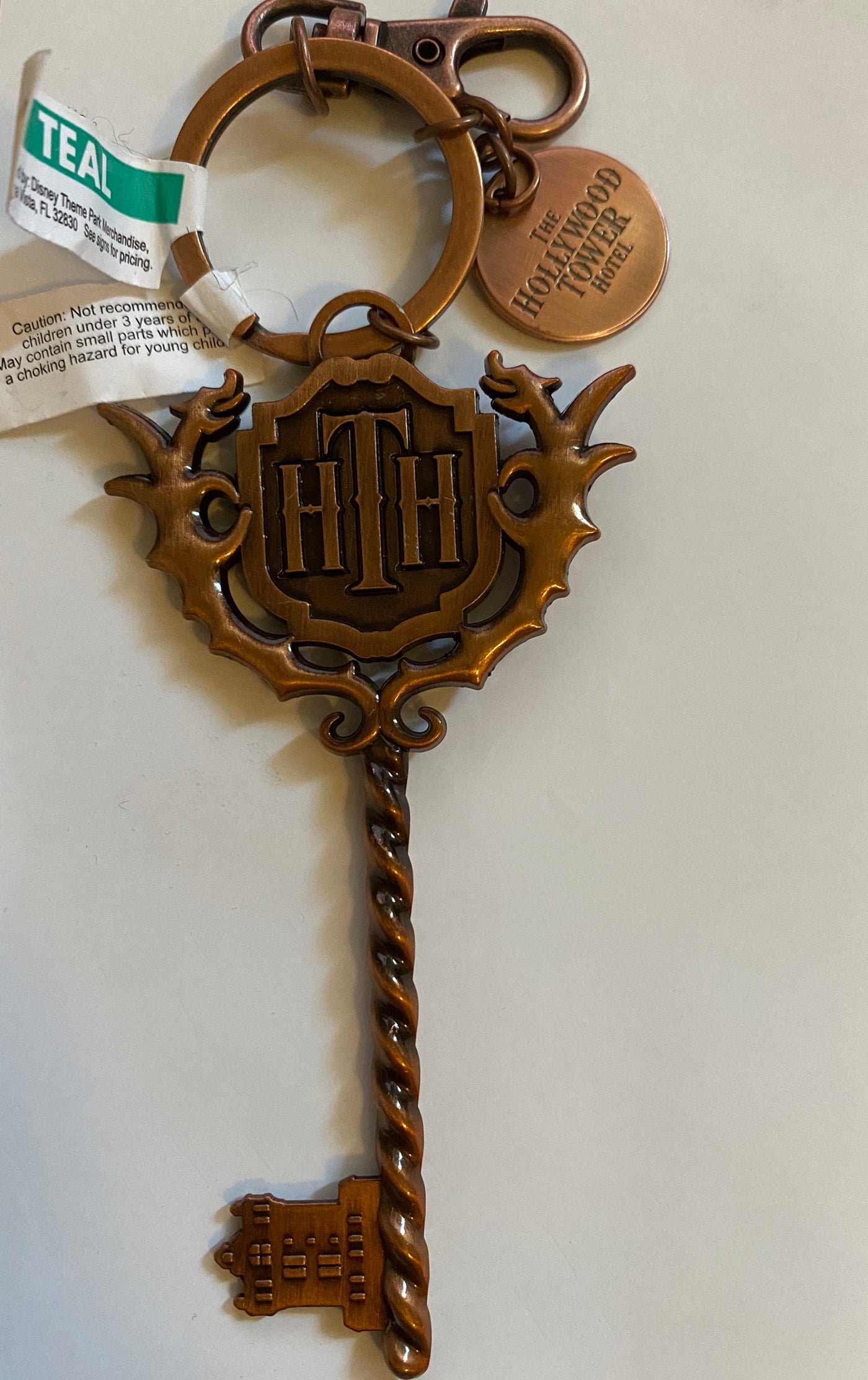 Disney Parks Hollywood Tower Hotel Room Key Keychain New with Tags