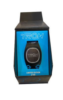 Disney Parks 2023 Tron Lightcycle Run MagicBand + Limited Edition New with Case