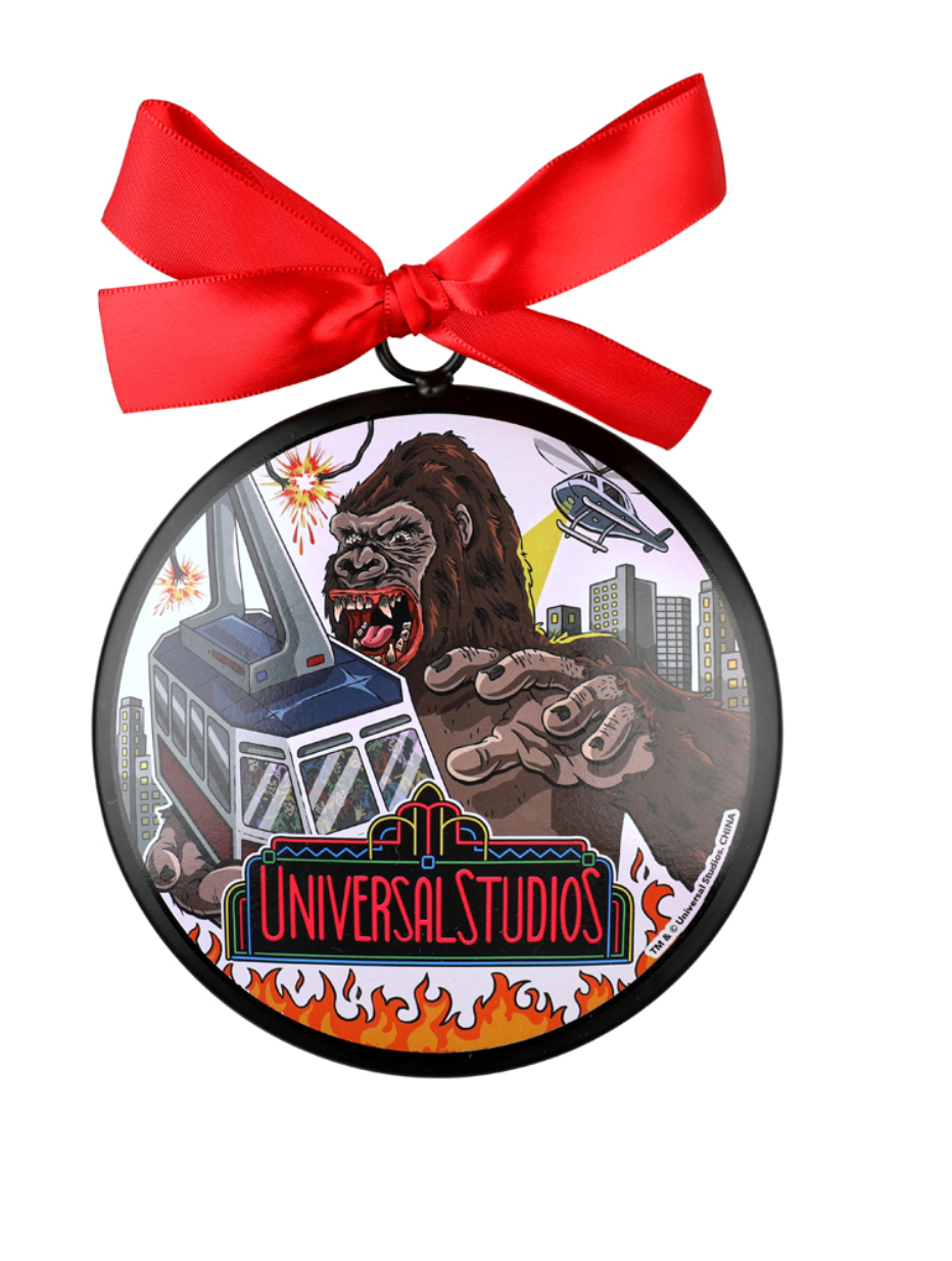 Universal Studios Retro Kongfrontation Ceramic Christmas Ornament New with Tag