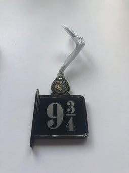 Universal Studios Harry Potter 9 3/4 Platform Metal Ornament New with Tags