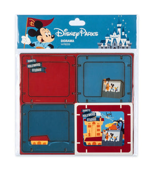 Disney Parks Hollywood Studios Goofy Mickey Donald Paper 3D Diorama Set New