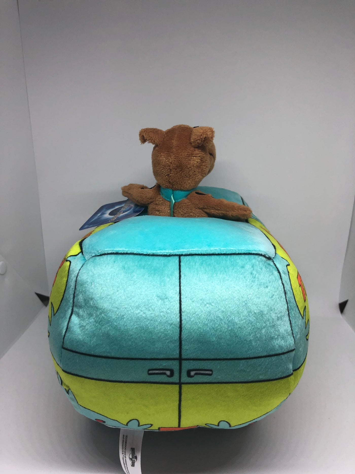 Universal Studios Scooby Doo in The Mystery Machine Plush New with Tags